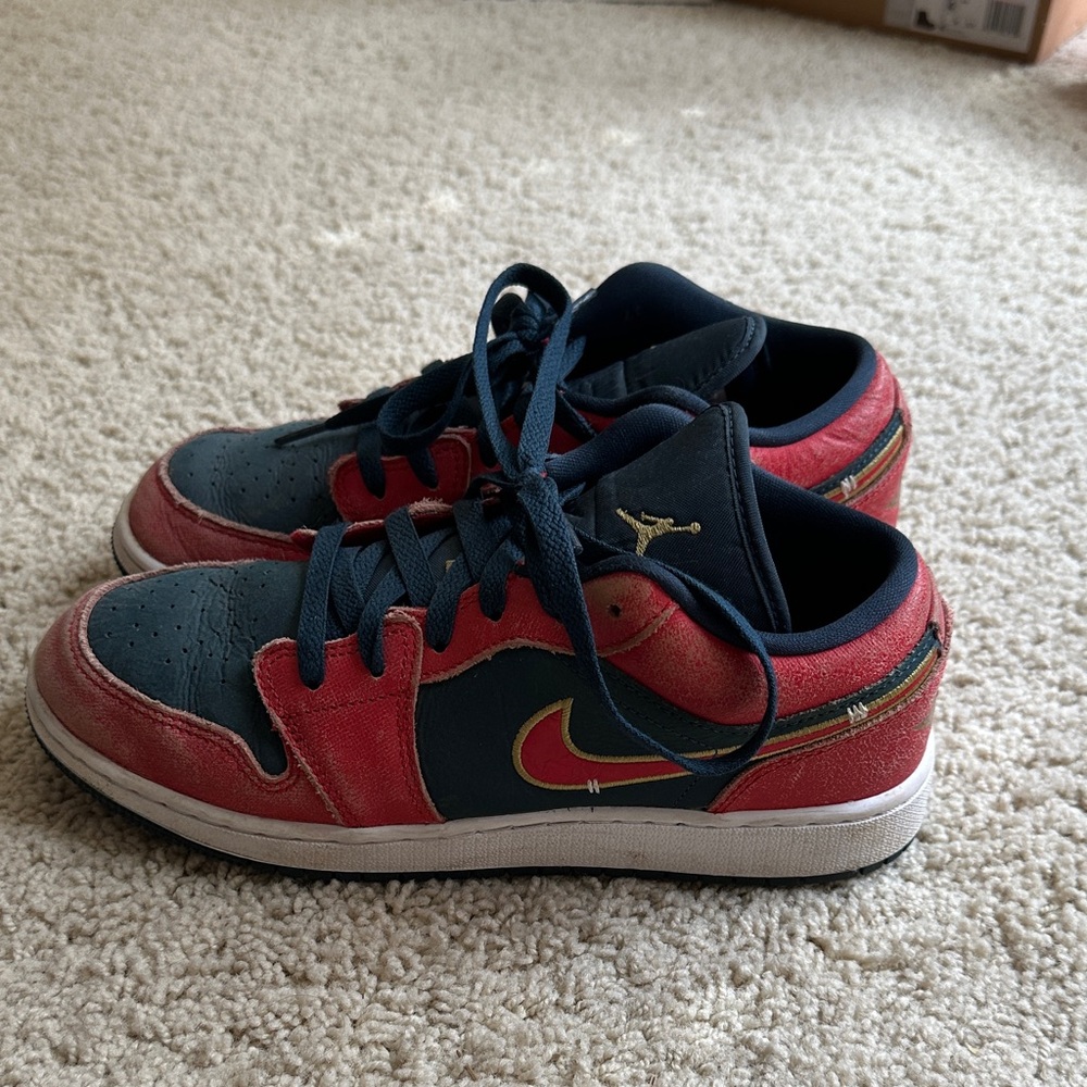 Jordan Kids Black and Red Low-Top Sneakers with Gold Logo